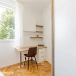 Ema 3 Apartamento