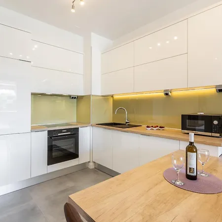 Ema 3 Apartment *