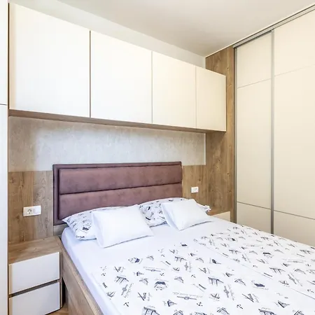 Apartment Ema 3